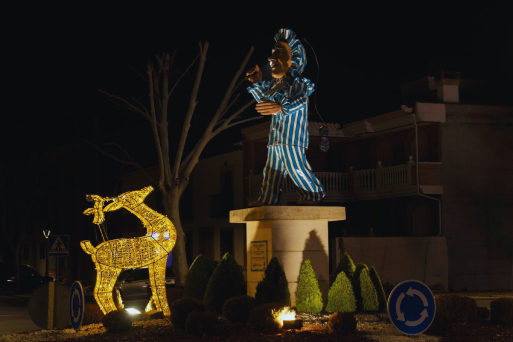 La iluminación navideña de Herencia encandila a los turistas